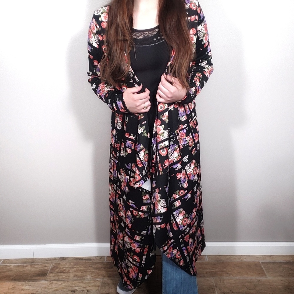 Black Floral Long Sleeve Kimono Cardigan